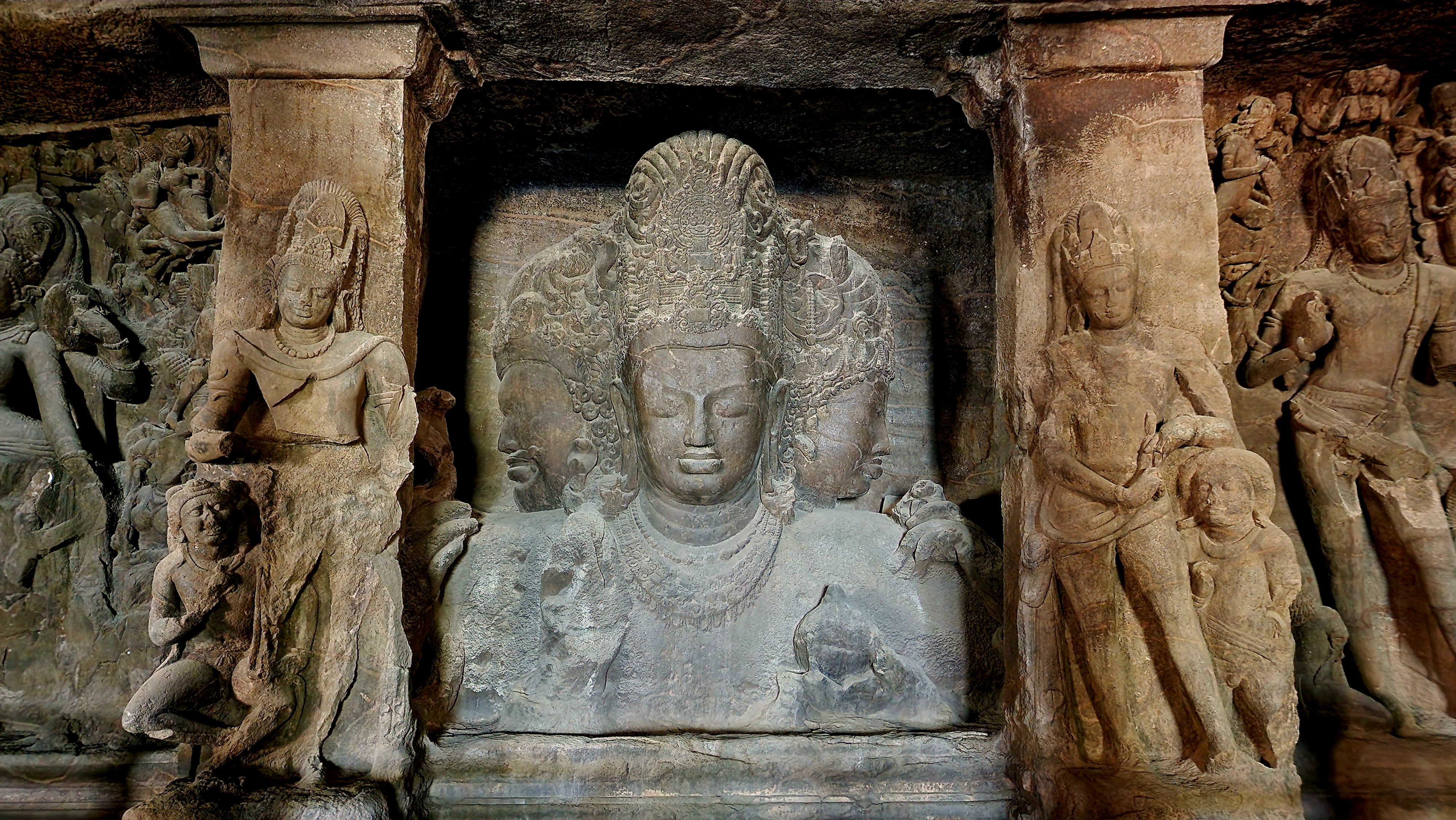 Elephanta Caves Travel Guide 2026: Everything You Need to Know