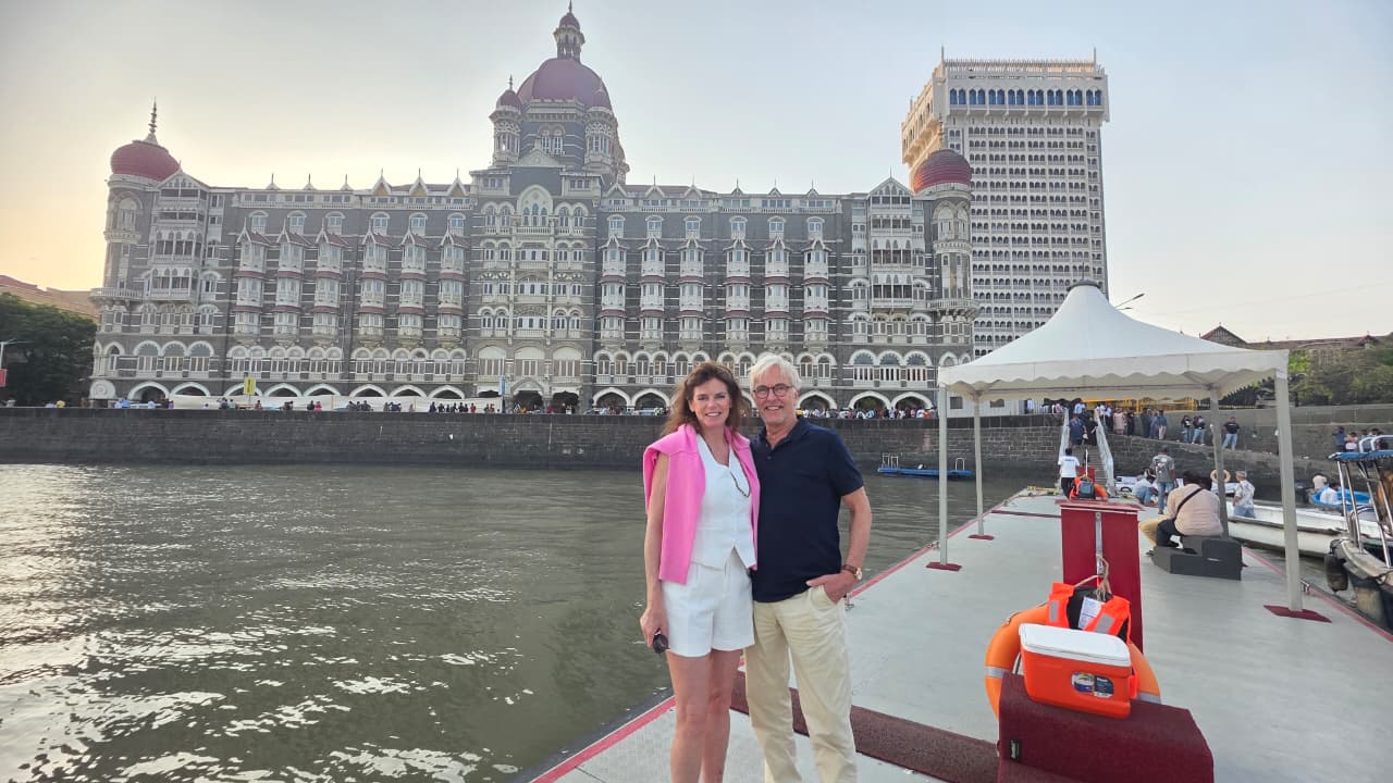 Travelers starting their luxury Elephanta Caves private speedboat tour at the Gateway of India Mumbai